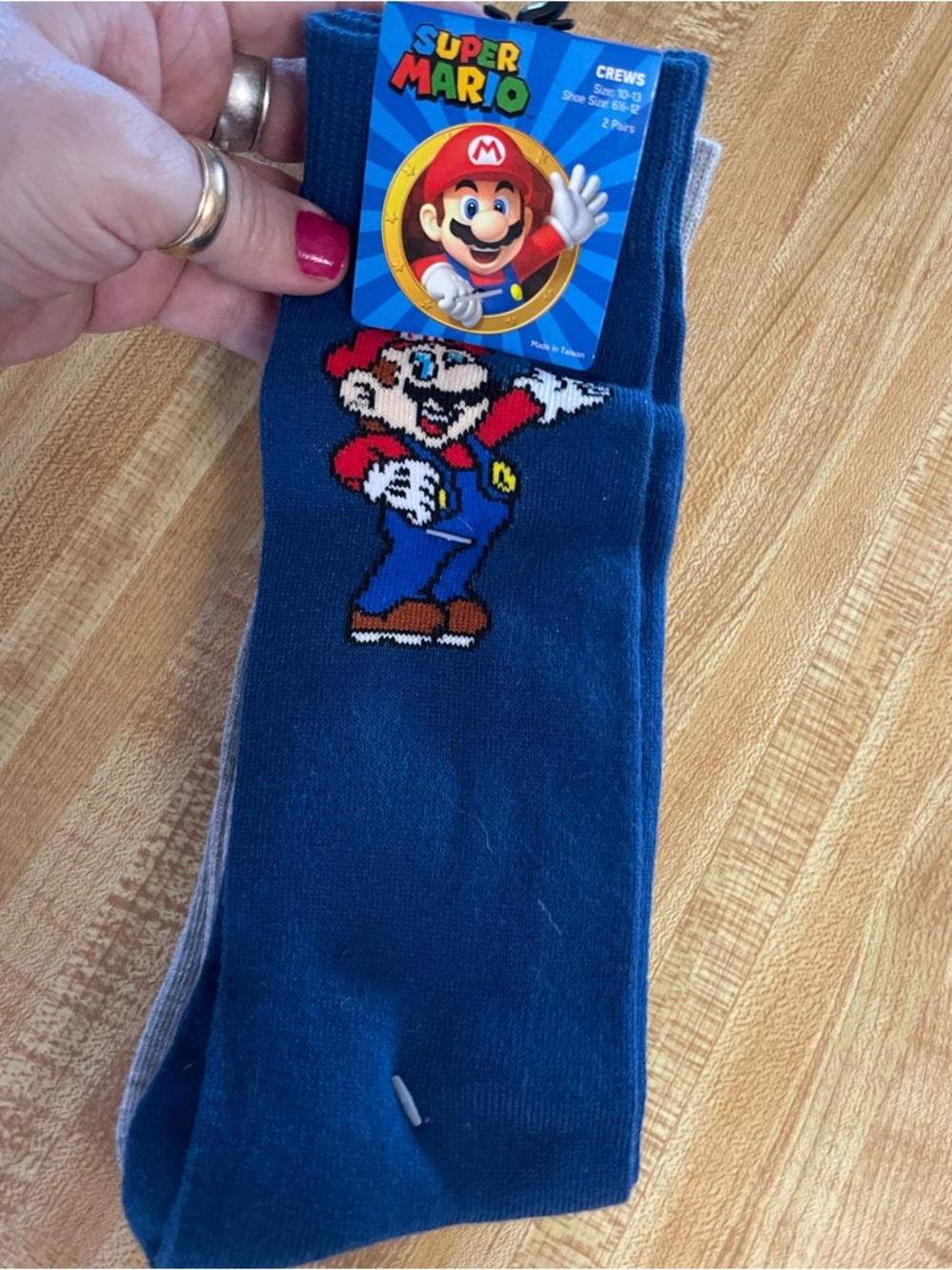 2 Pair Super Mario Socks Unisex Crew Official Licensed Nintendo Size 10-13